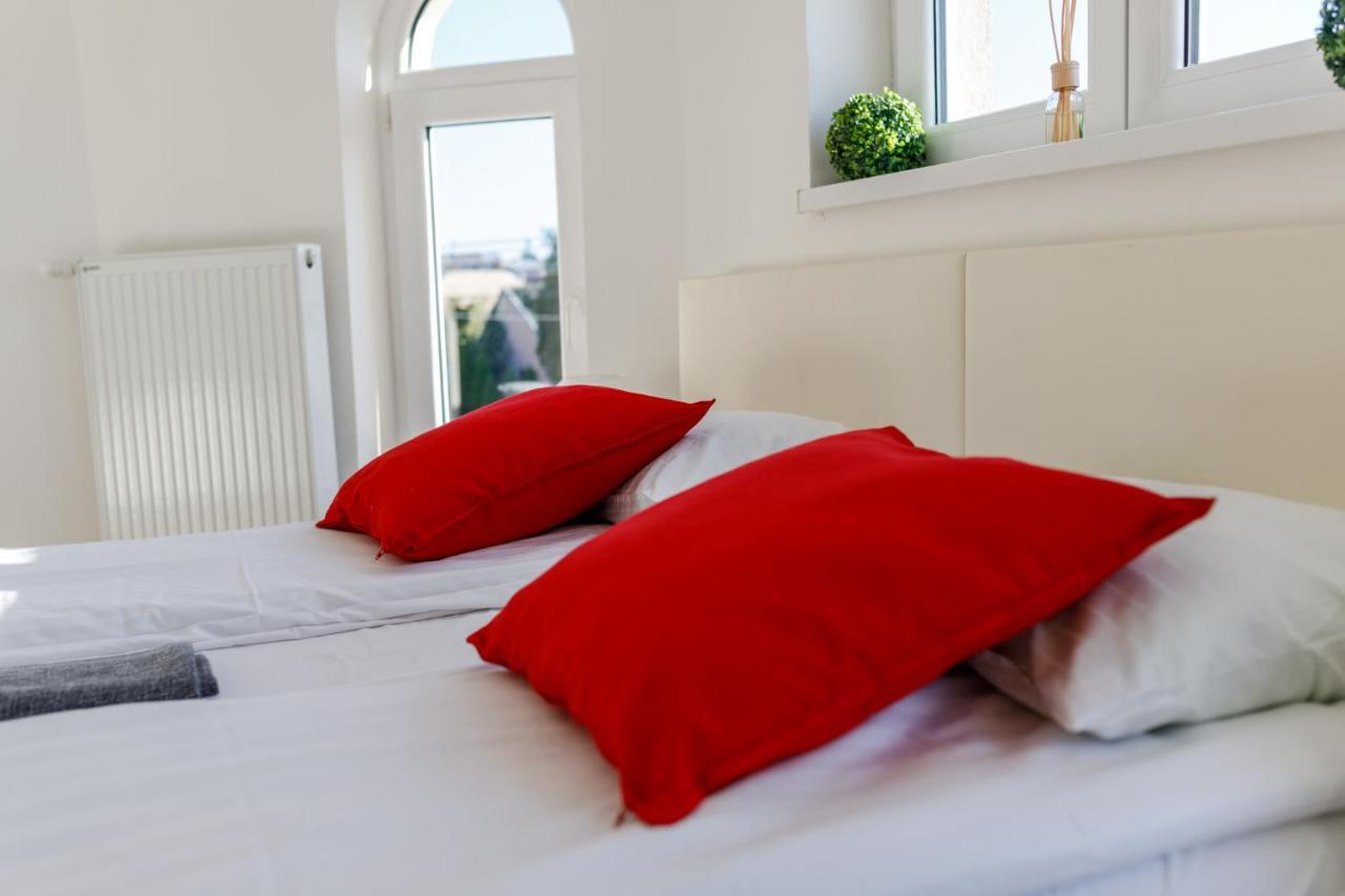 Kristall Apartments Šabac エクステリア 写真