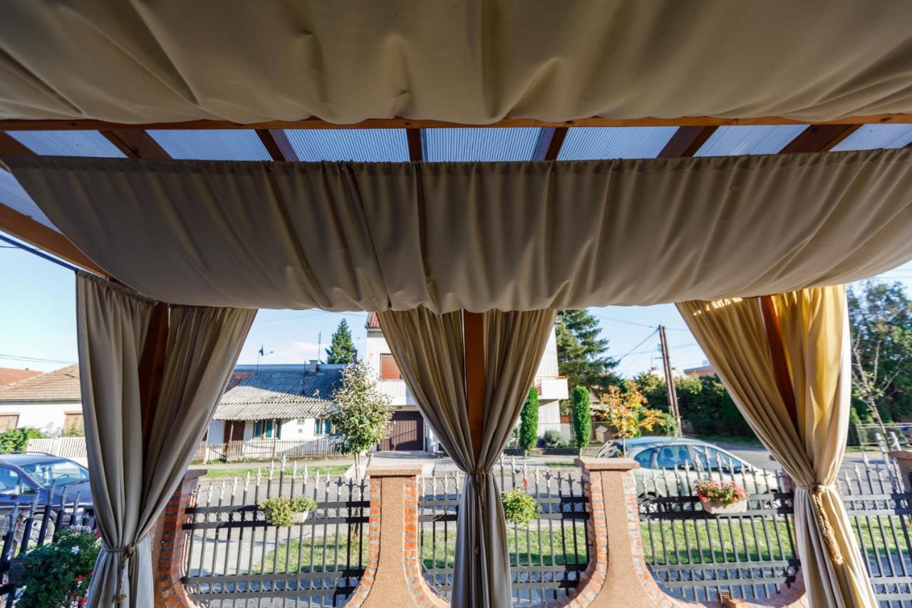 Kristall Apartments Šabac エクステリア 写真